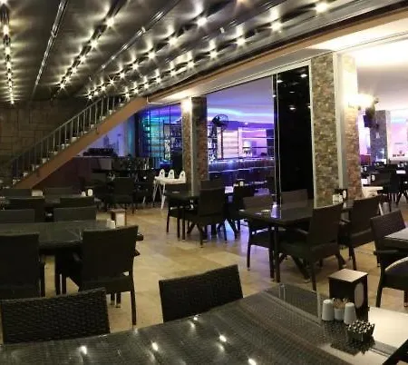 Comet Deluxe 马尔马里斯