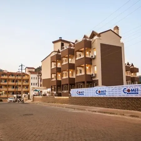 Appart hôtel Comet Deluxe *