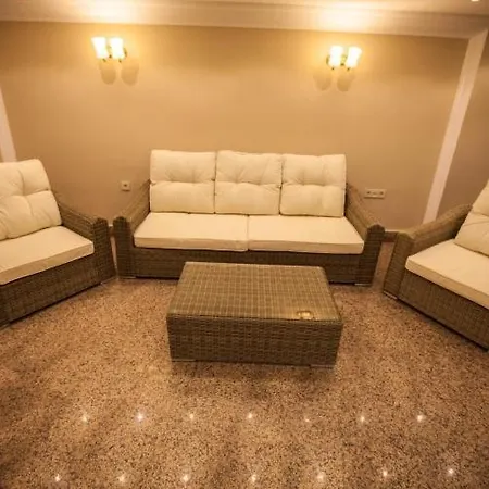 Comet Deluxe Apart Otel
