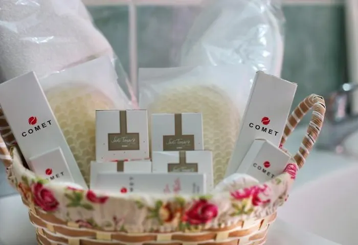 Comet Deluxe Aparthotel *