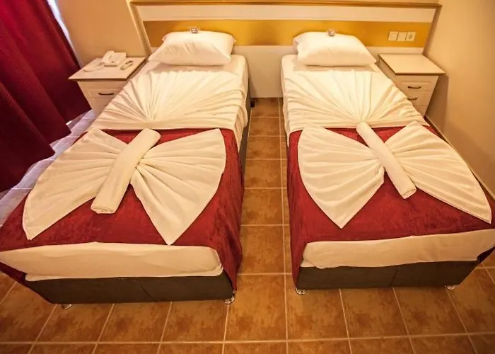 Comet Deluxe Aparthotel