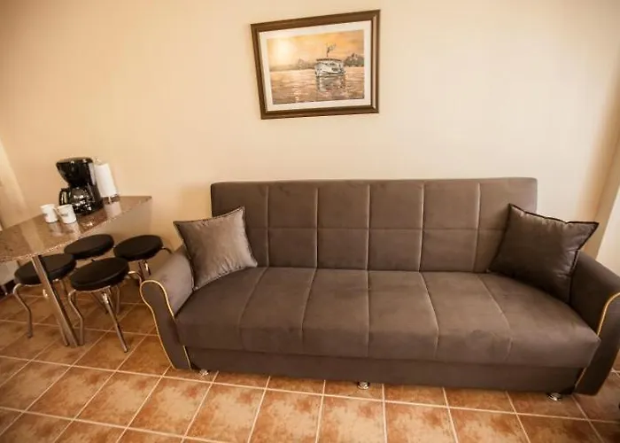 Comet Deluxe مرمريس