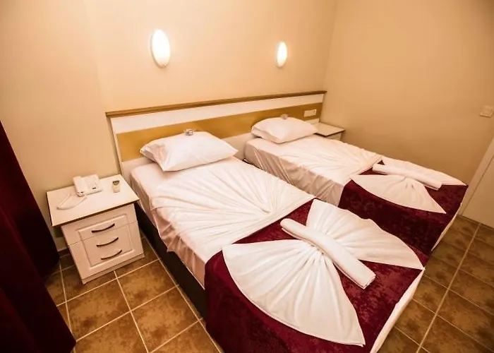 Comet Deluxe Aparthotel *