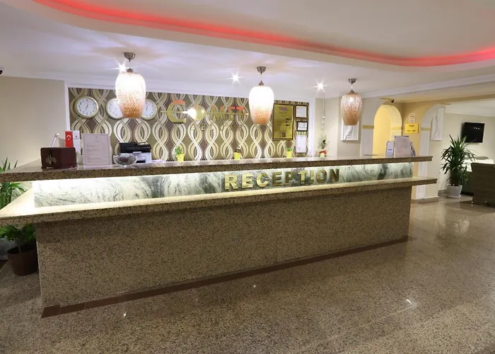 公寓式酒店 Comet Deluxe 马尔马里斯